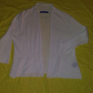 White quarter sleeve cardigan